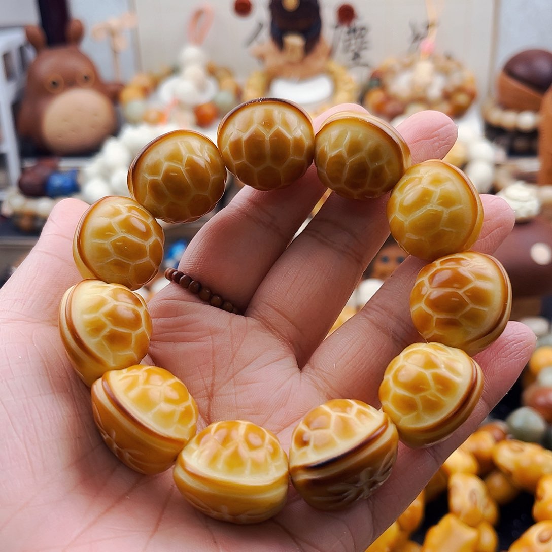 菩提根/象牙果手串黄金甲