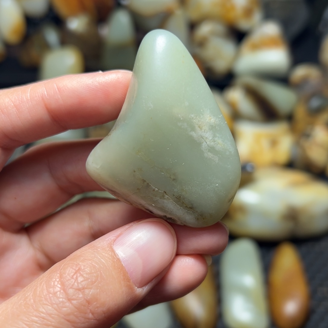 和田玉（青玉）18未镶嵌