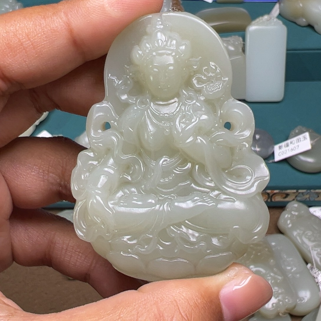 和田玉颈饰未镶嵌