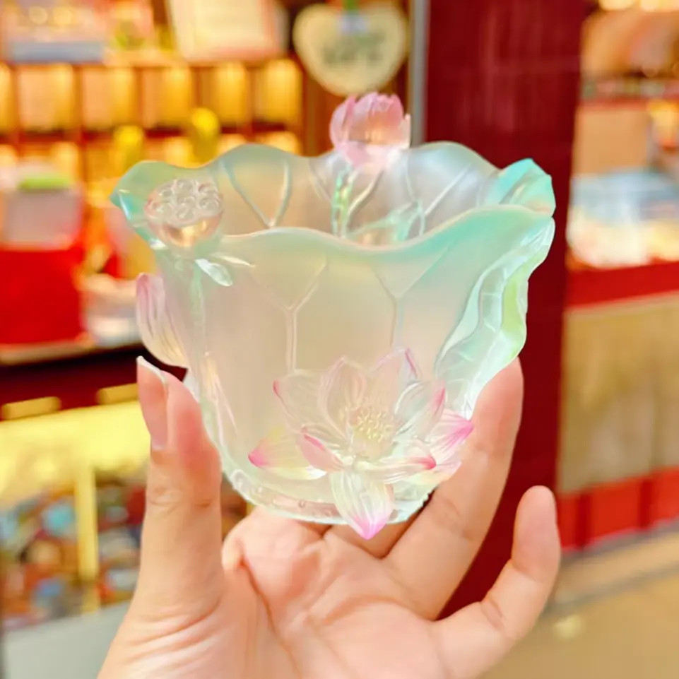 【荷气生才杯】杭州景区新款琉小璃蓝色渐变莲花杯 桌面摆件