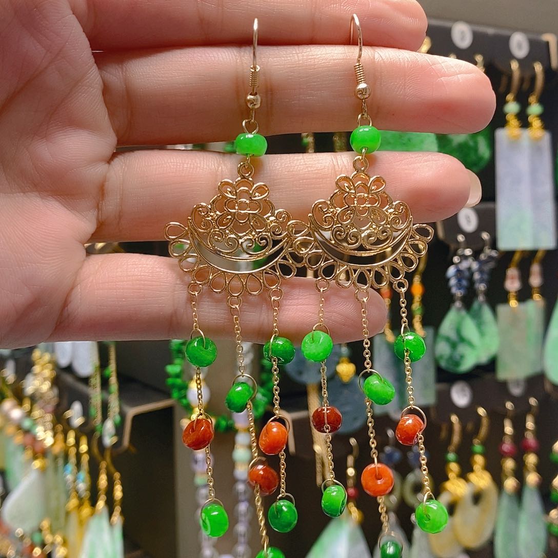 未镶嵌翡翠耳饰翡翠