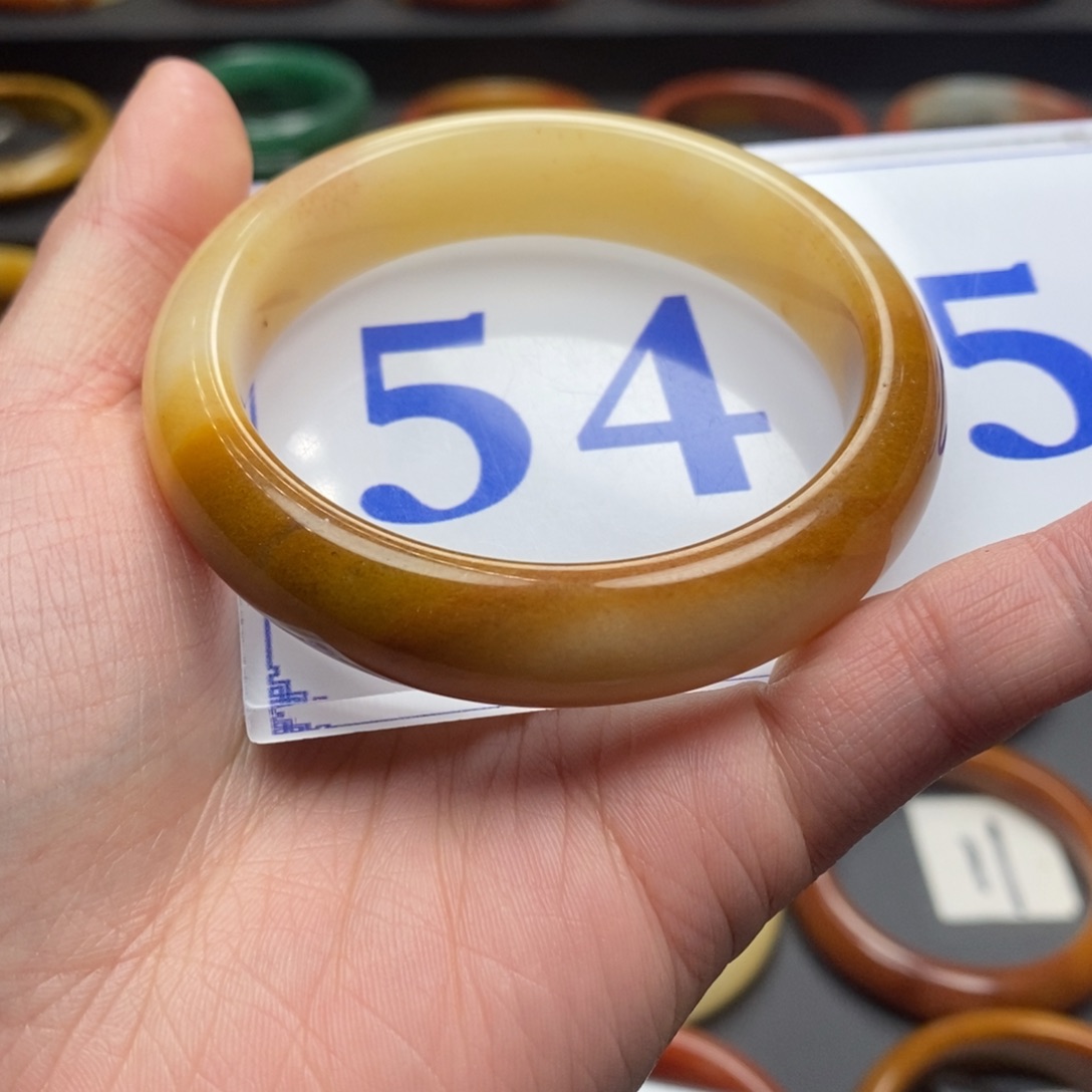 石英质玉（黄龙玉）手镯未镶嵌