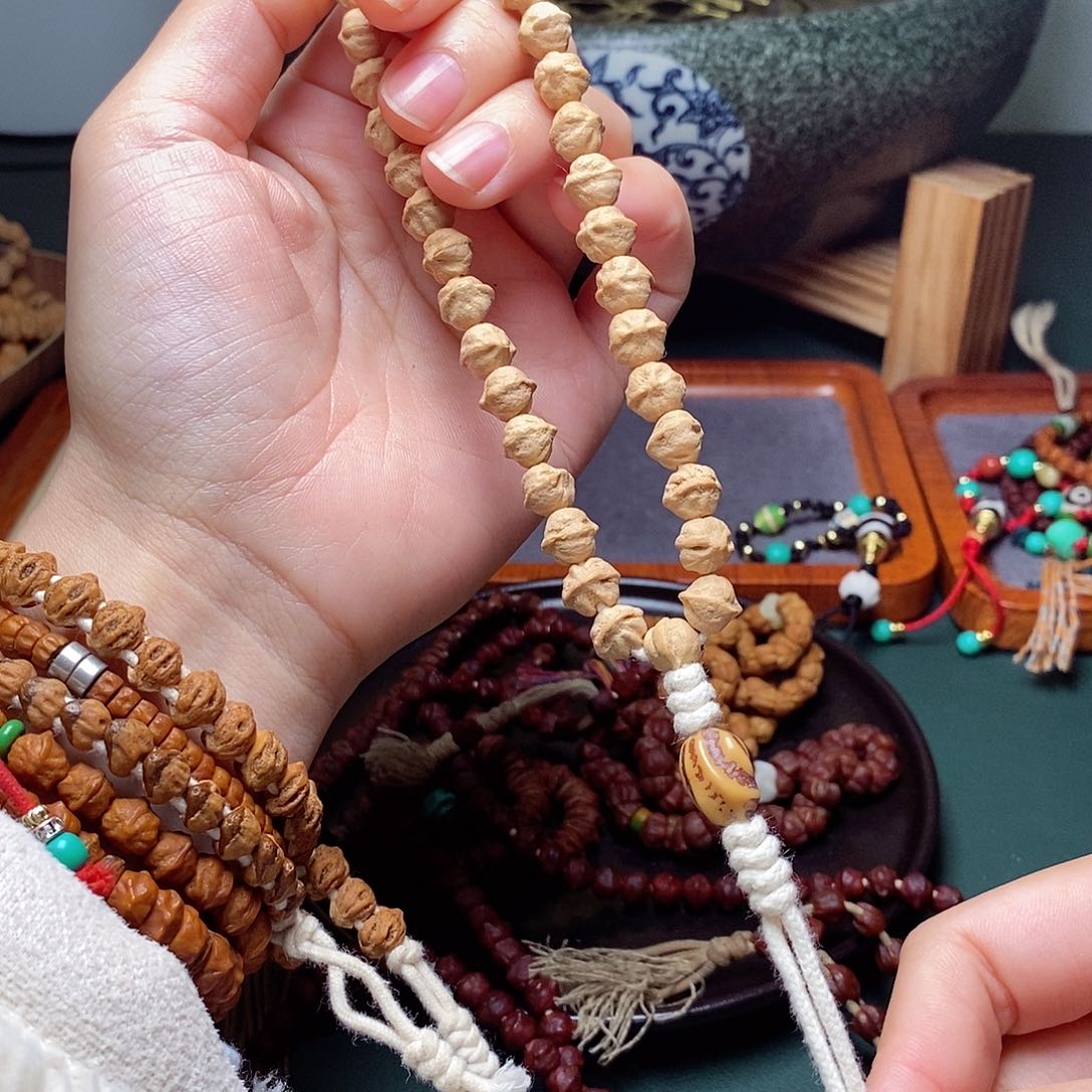 柏香籽/百香籽吊坠178.8