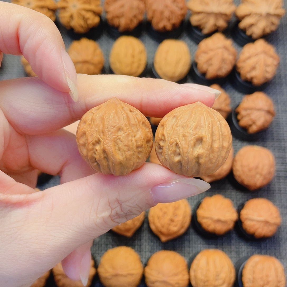 文玩核桃把件小爱心