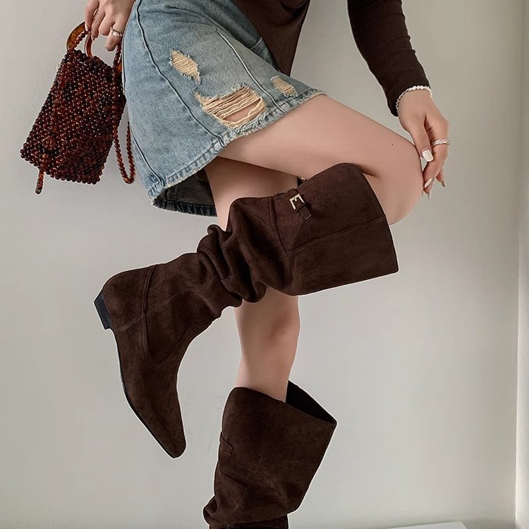 显瘦百搭。美拉德棕色大筒围平底过膝长靴女2025新款秋高筒堆堆靴