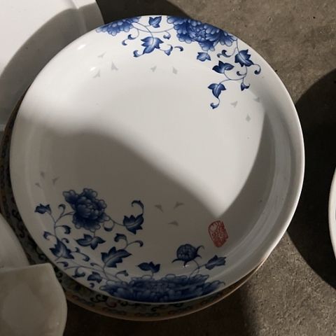 陶瓷8寸深窝盘一个