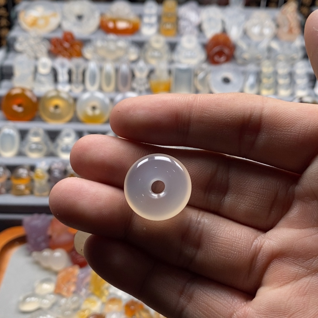 玛瑙/玉髓未镶嵌颈饰