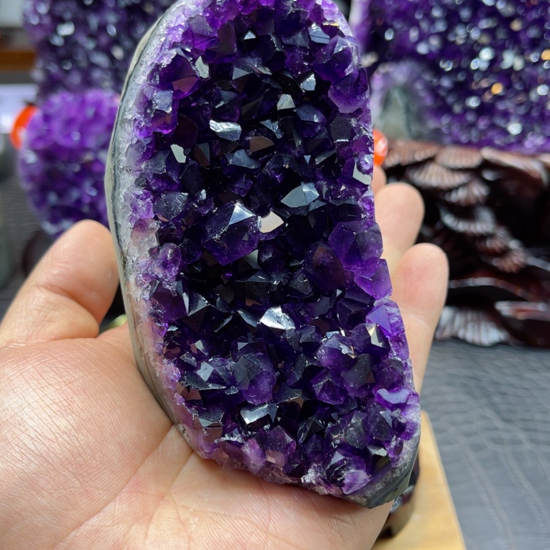紫晶大型摆件（非配饰）未镶嵌
