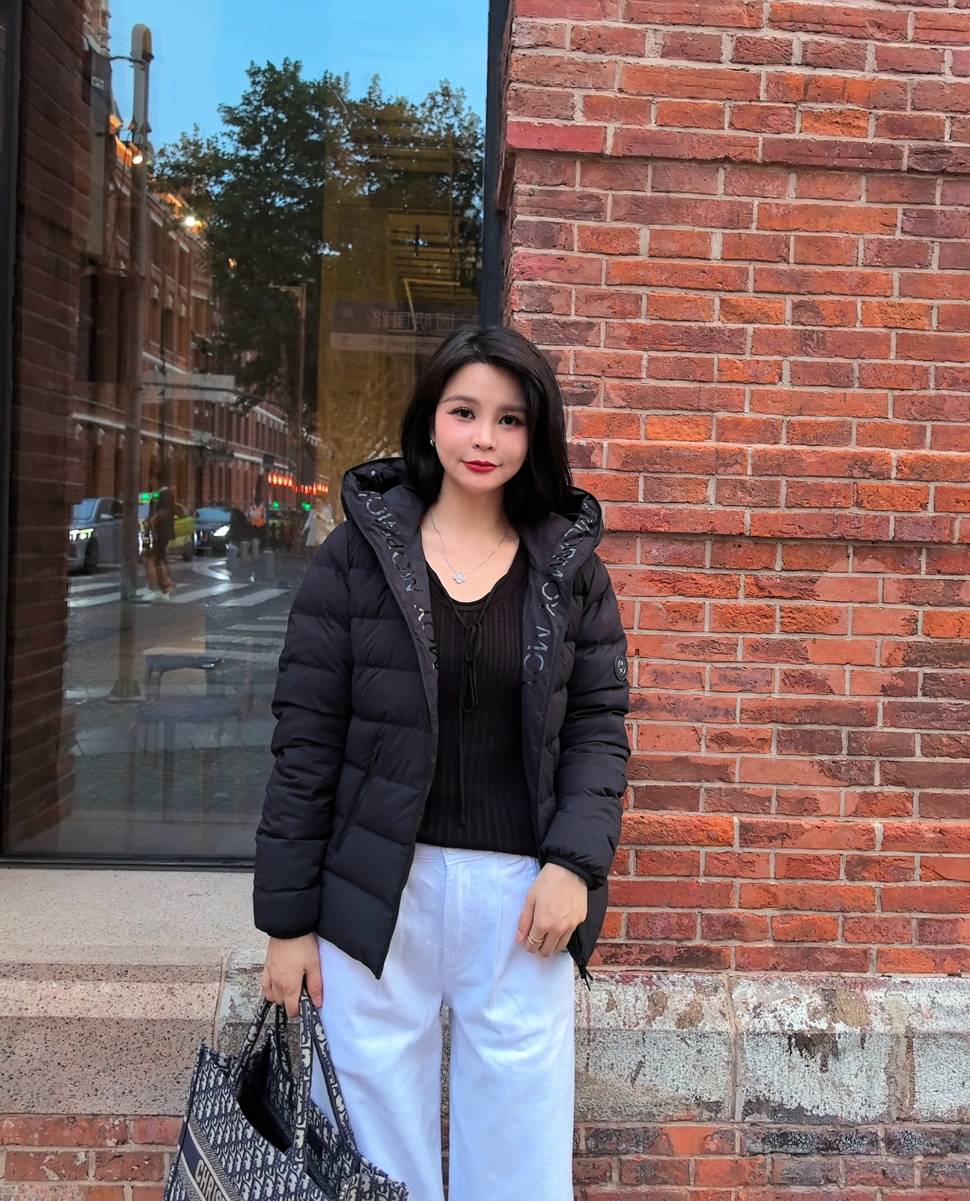 《YI YI 》冬季新款短款鹅绒服时尚简约连帽百搭外套