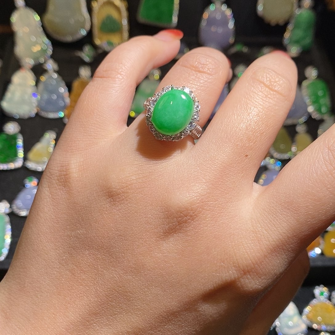 颈饰银S925镶嵌翡翠