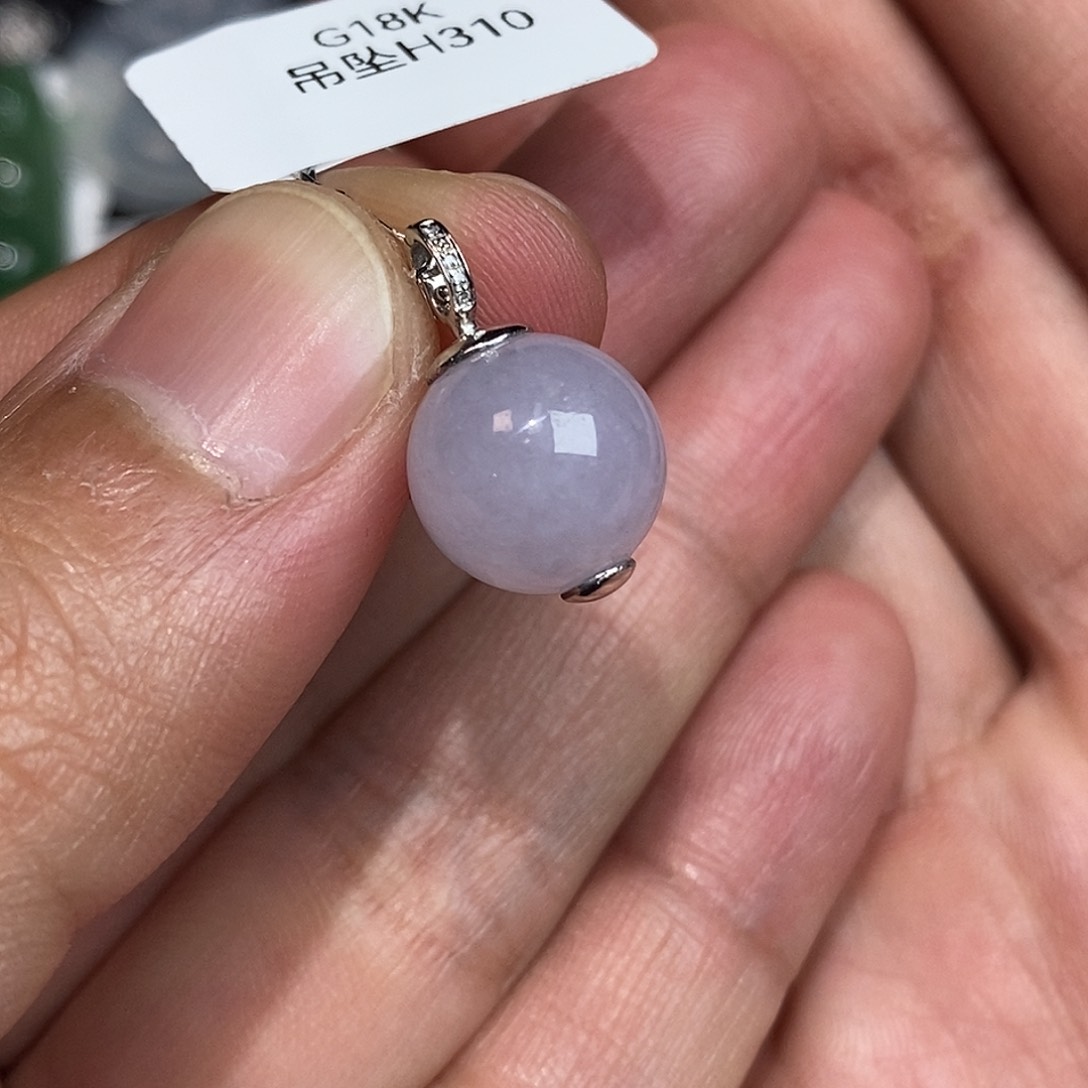 翡翠颈饰18K金镶嵌圆珠