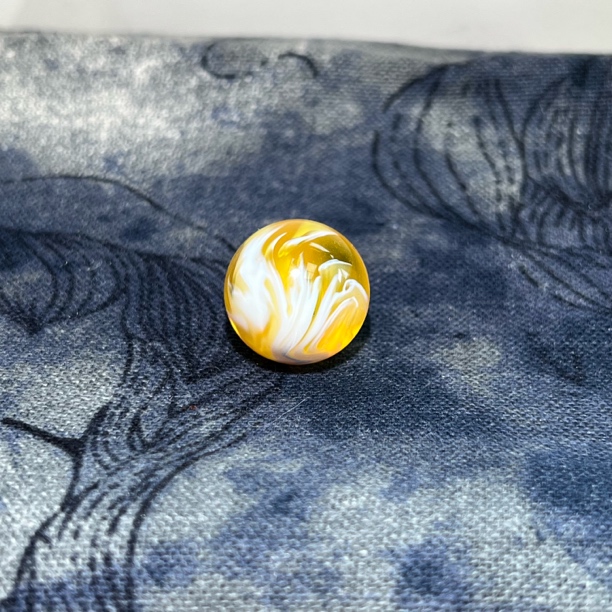 天然琥珀蜜蜡 金漆白 溶洞 拉丝圆珠 尺寸20