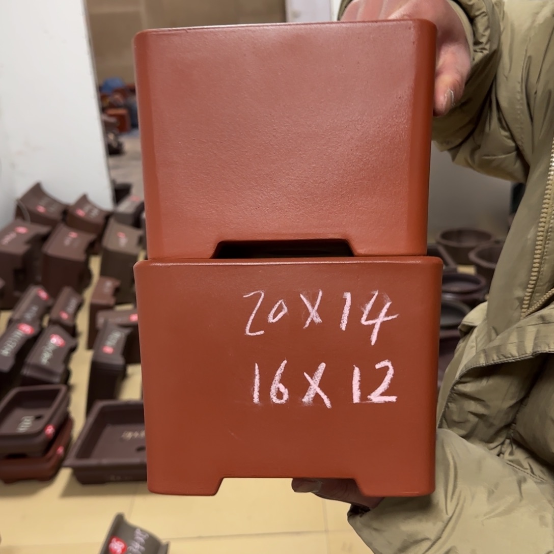 紫砂花盆呜呜呜呜