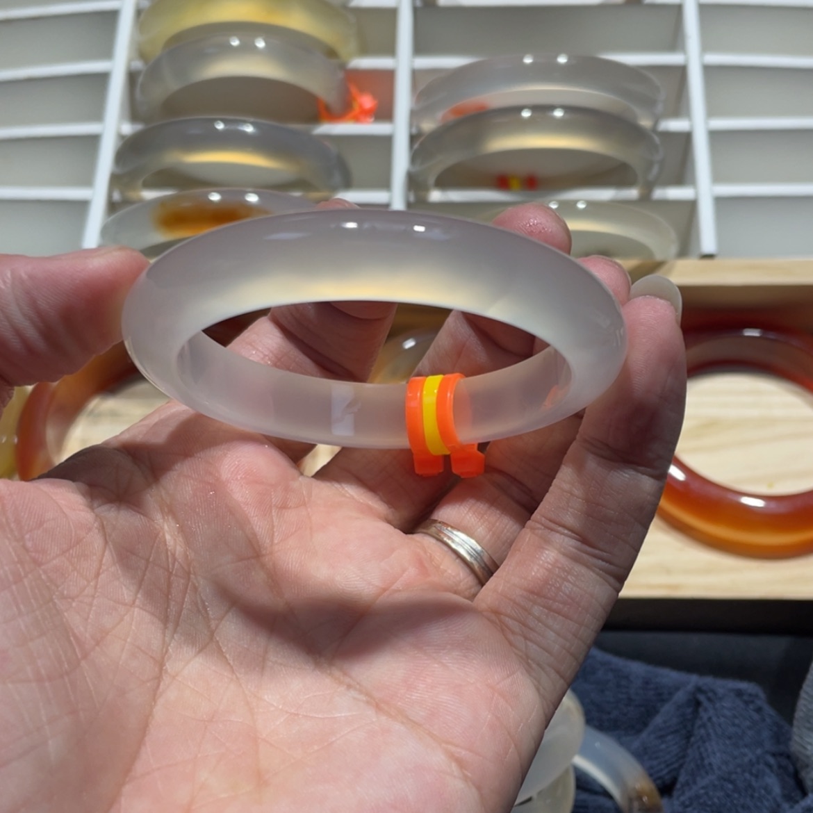 【闪购商品】玛瑙/玉髓手镯合金