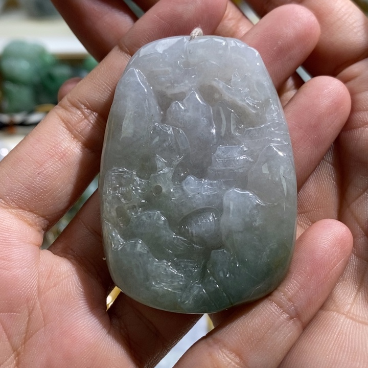 翡翠颈饰未镶嵌翡翠