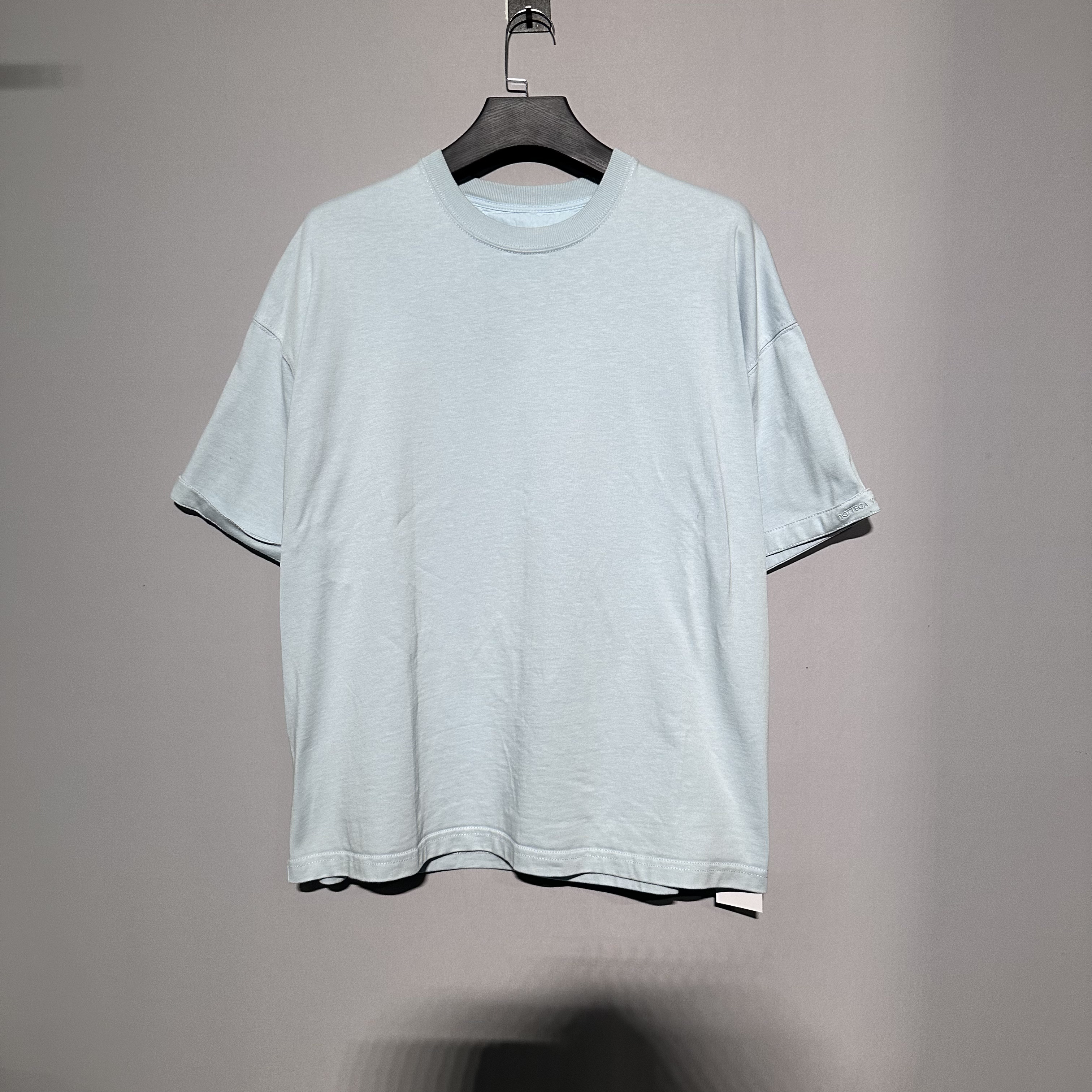 99新 BOTTEGA VENETA/葆蝶家 bv老钱风浅蓝色短袖刺绣/L码/价9600