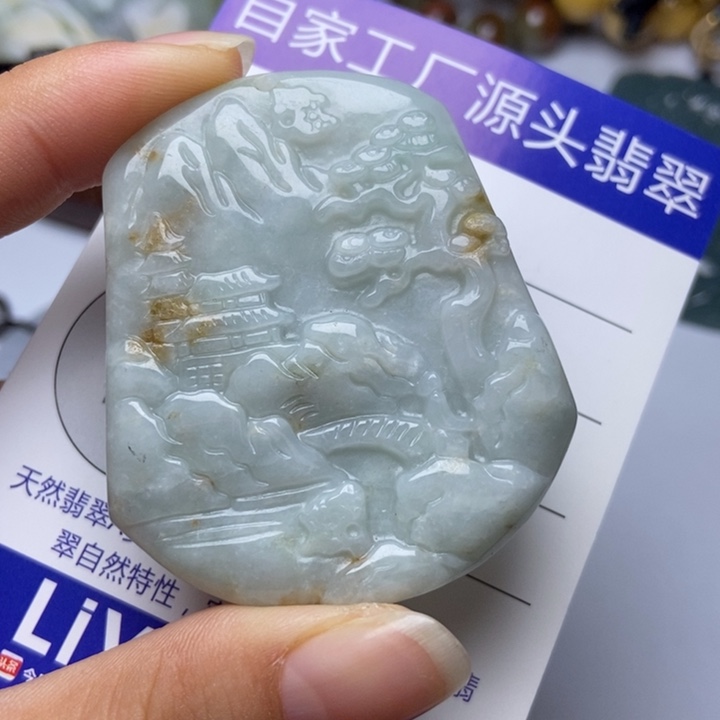翡翠颈饰未镶嵌翡翠