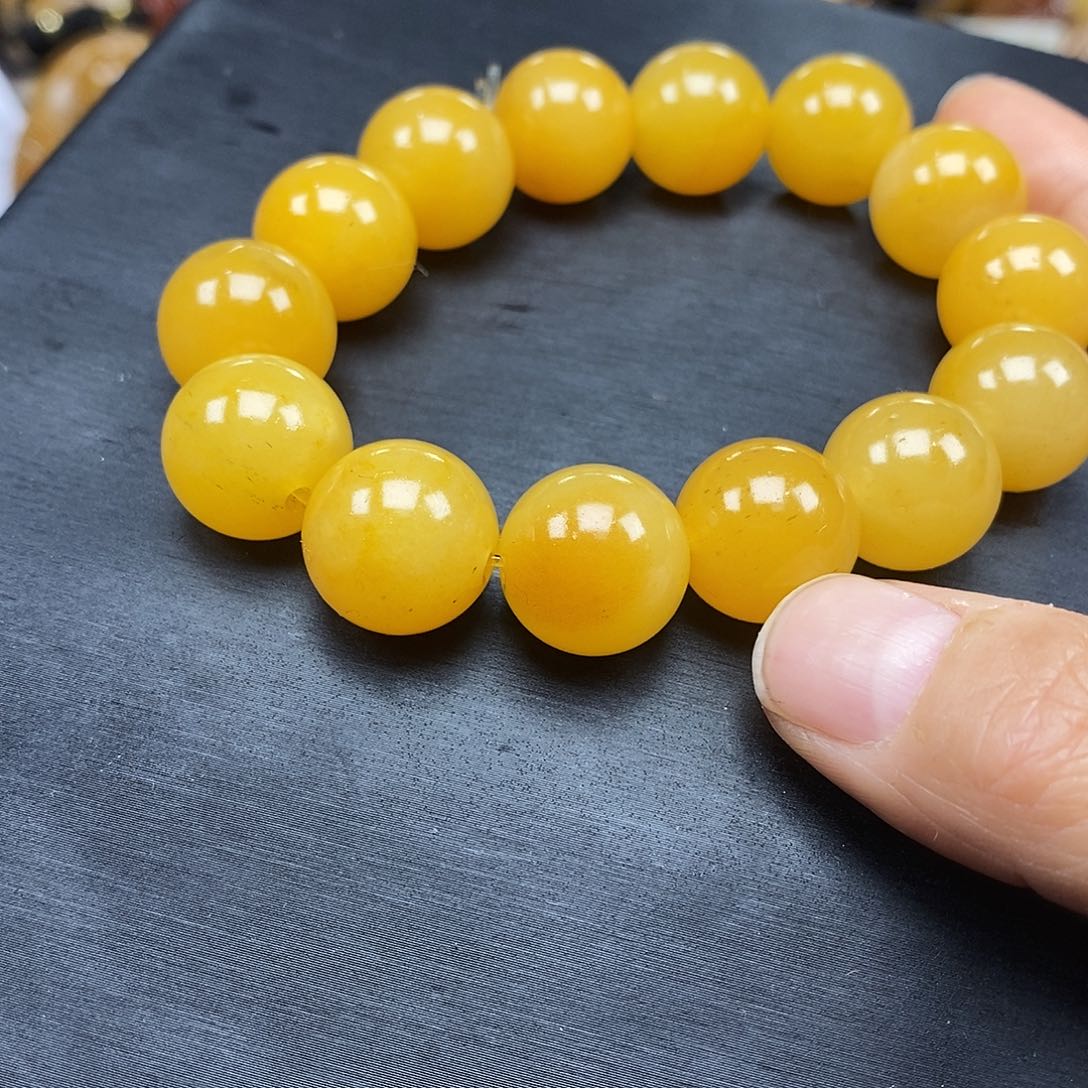 石英质玉（黄龙玉）颈饰未镶嵌