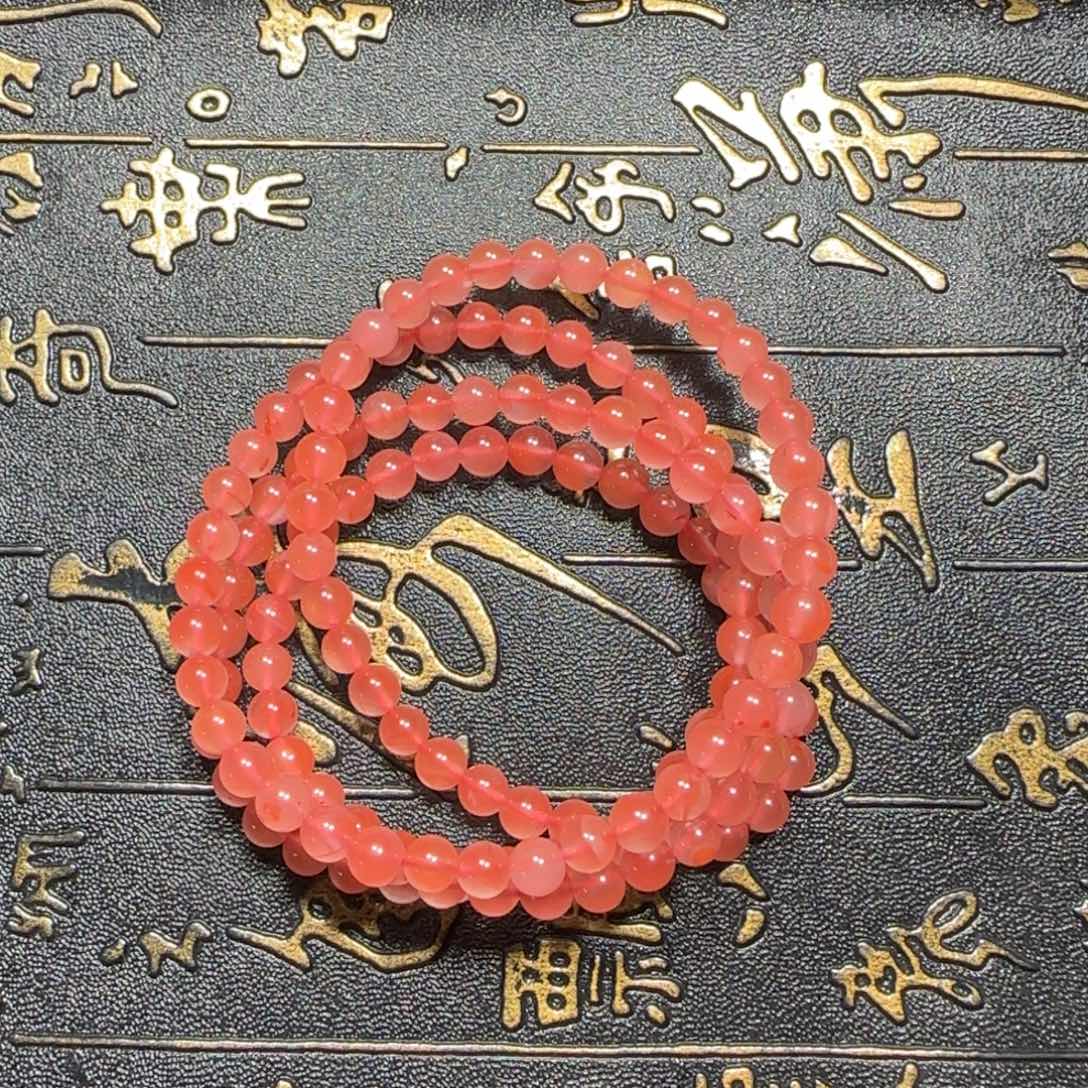 此***存未镶嵌手串南红玛瑙