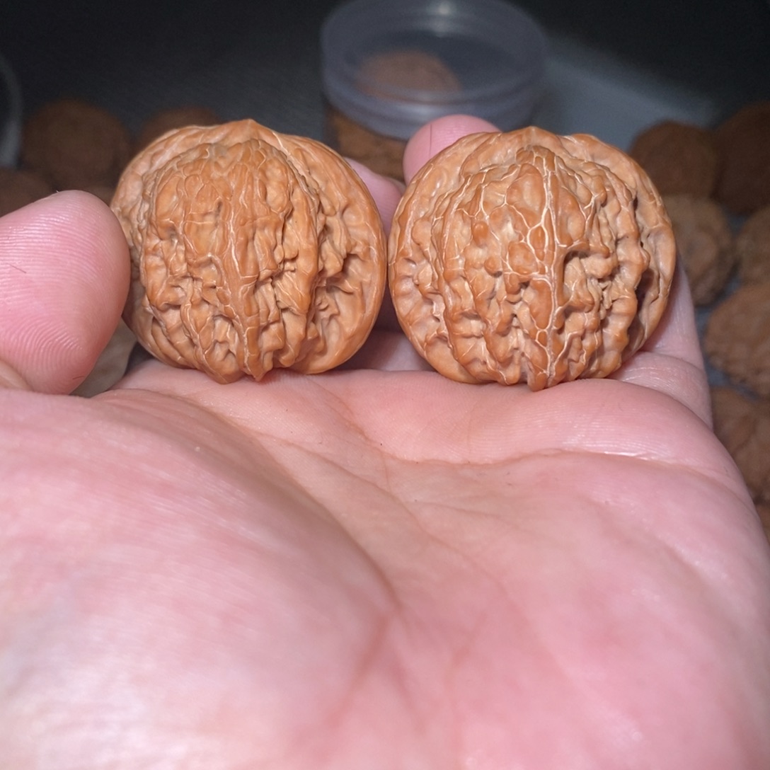 吊坠桃核39磨盘。  