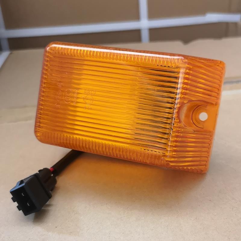 适配解放老款J6配件 叶子板边灯轮眉边灯车门灯 驾驶室侧转向灯