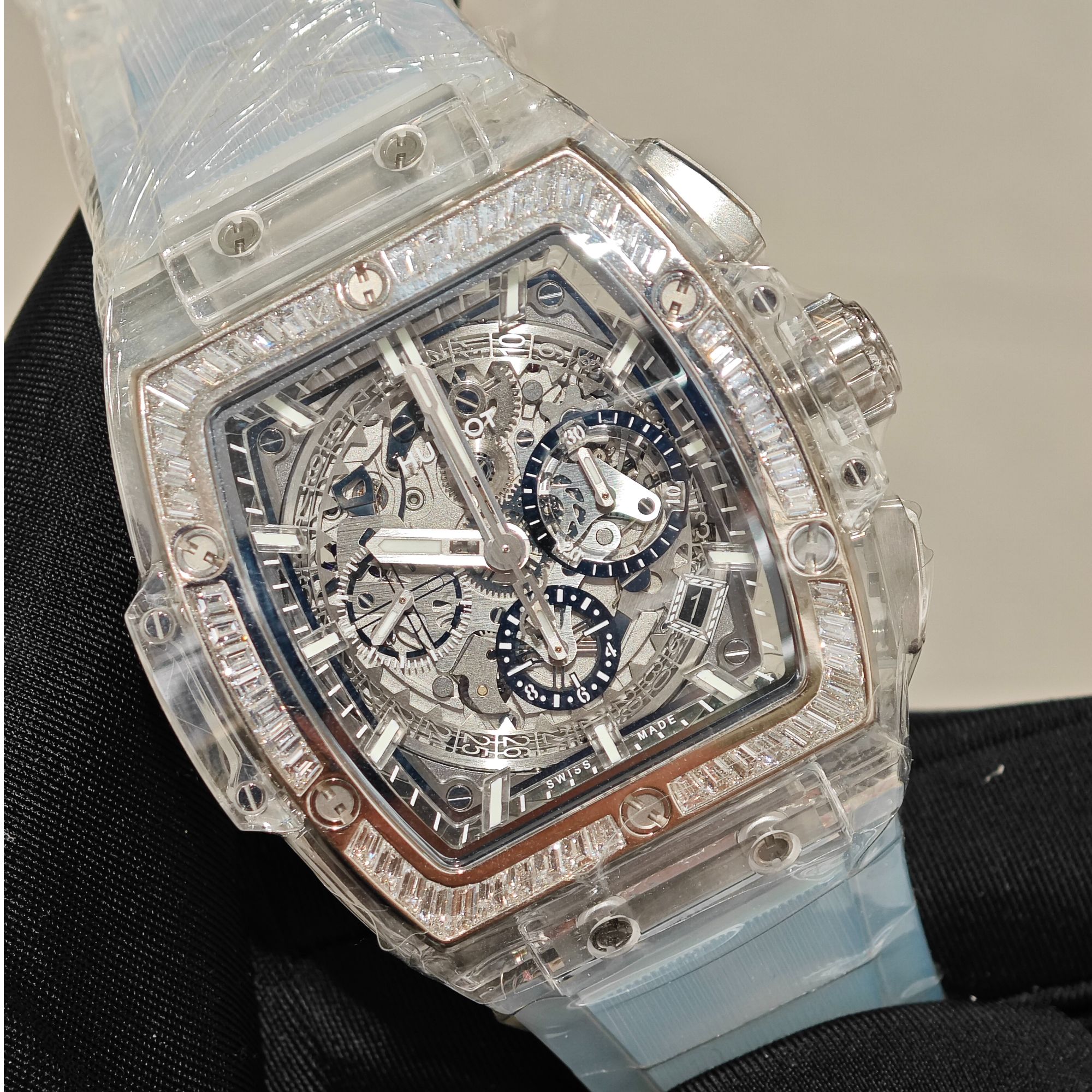 95新 Hublot/宇舶表 23年灵魂BIG BANG系列641水晶壳原镶钻机械表