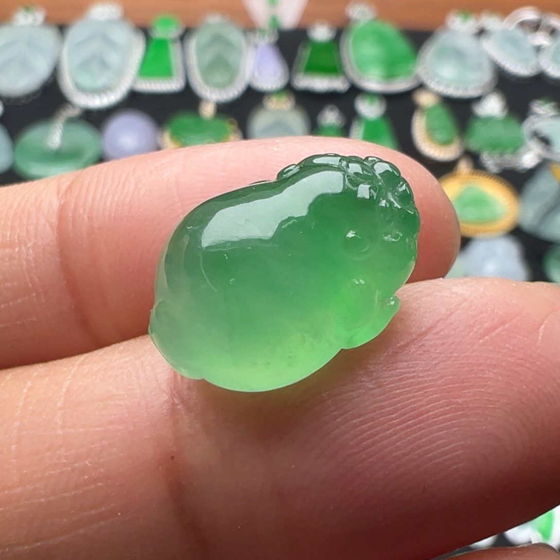 翡翠颈饰未镶嵌金蟾14.5