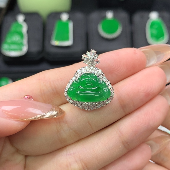 翡翠吊坠(不含链)18K金镶嵌