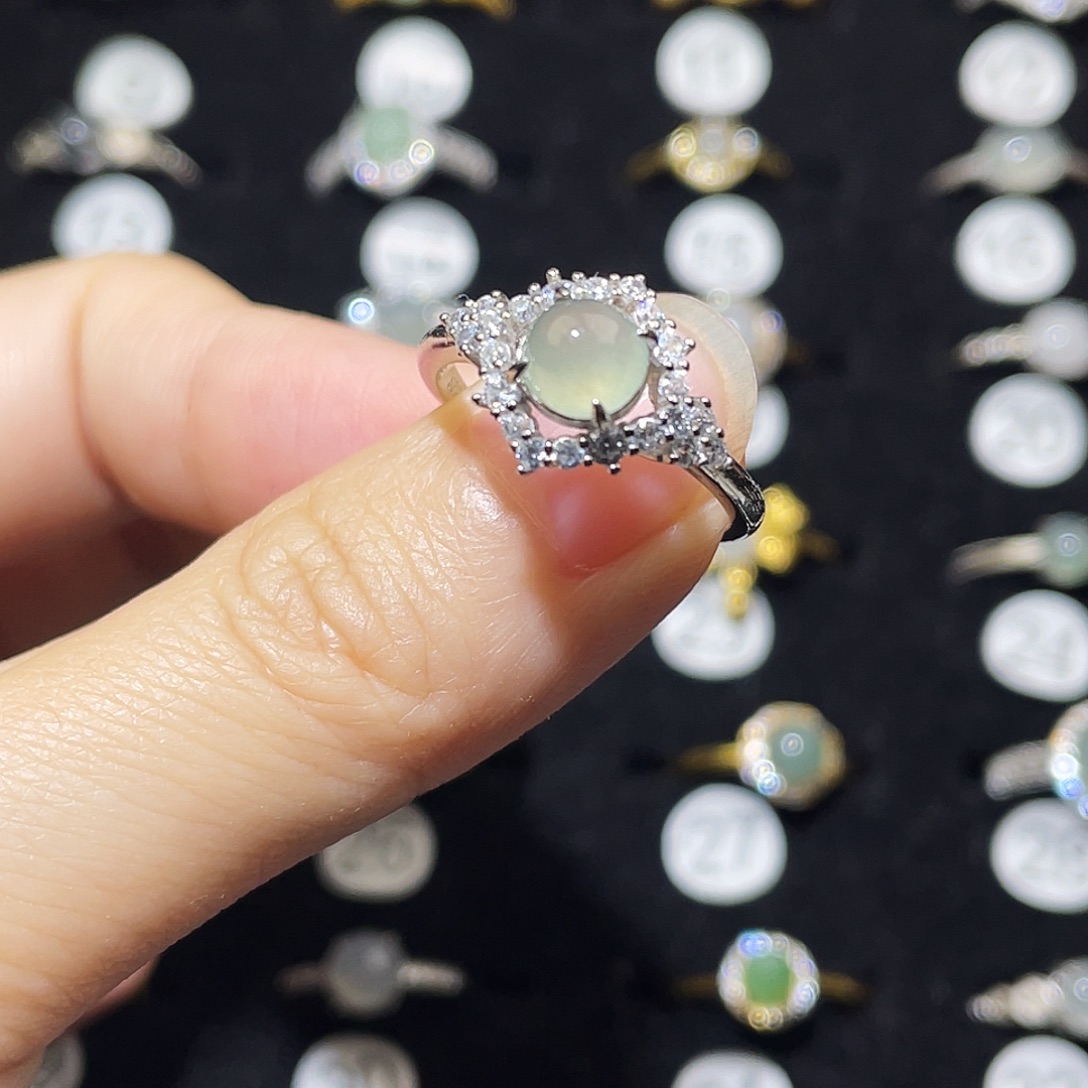 翡翠未镶嵌戒指戒指