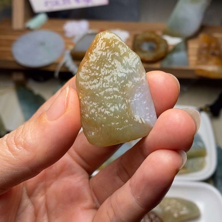 翡翠未镶嵌颈饰天然