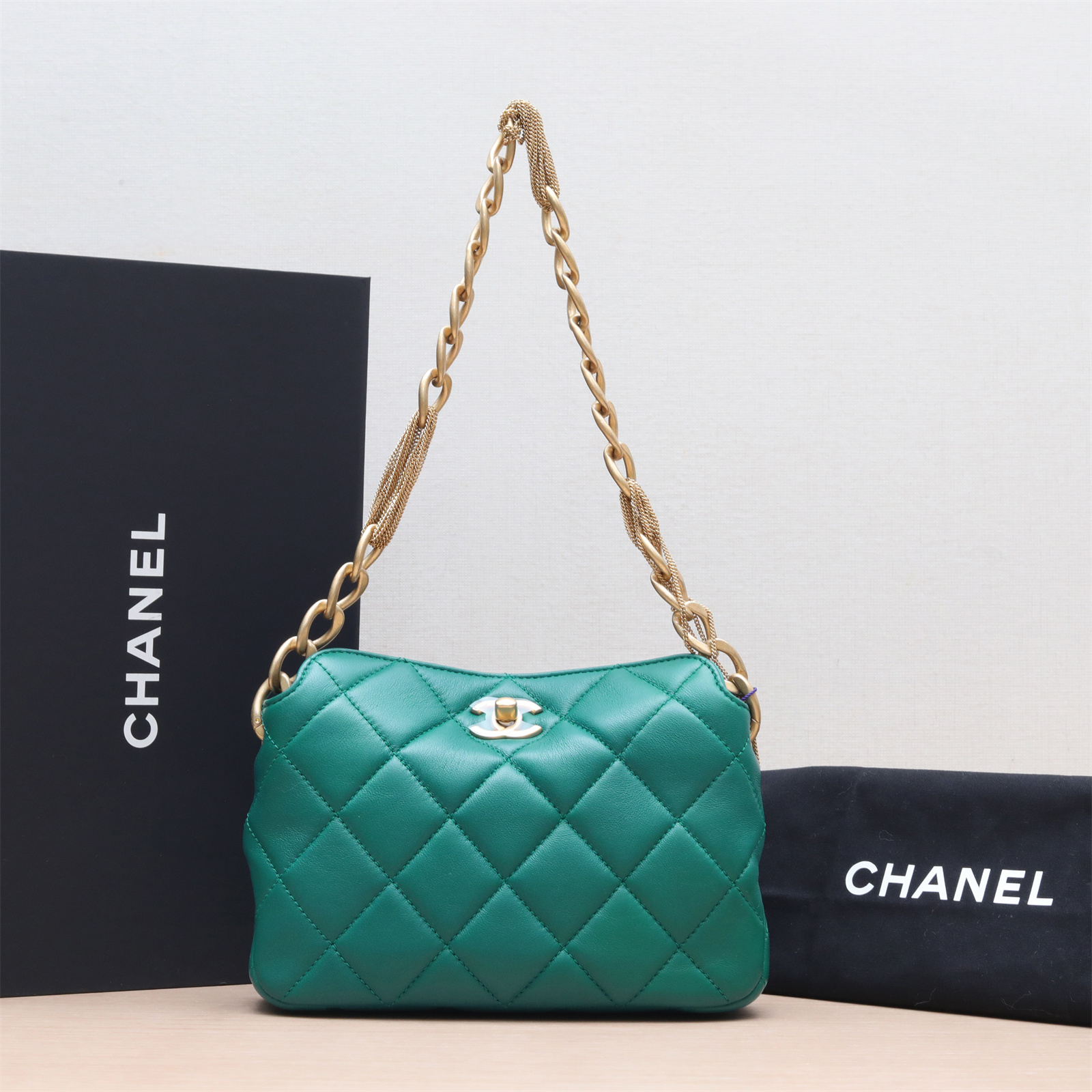 99新 Chanel/香奈儿 【双攀】23A手提单肩包 小号绿色芯片552031