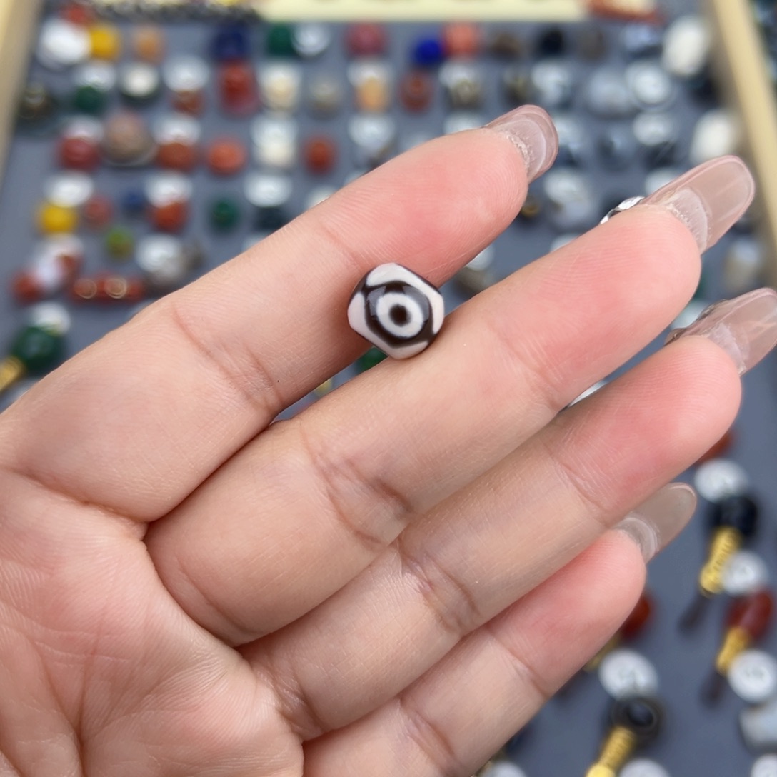 玛瑙/玉髓饰品合金