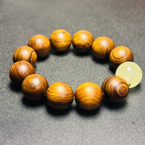 （正价补贴）卡约19mm➕佛珠花梨木配夜光珠