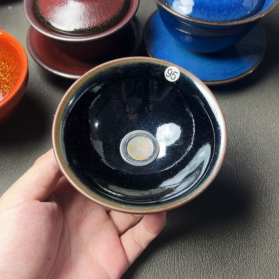 茶盏我也会在心里偷偷对着