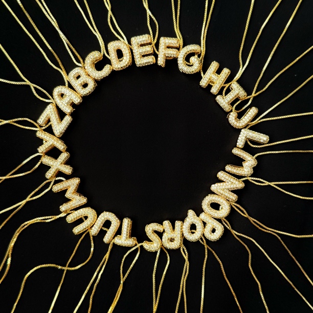 铜合金项链 Dina 「字母系列」项链满锆石仿珍珠