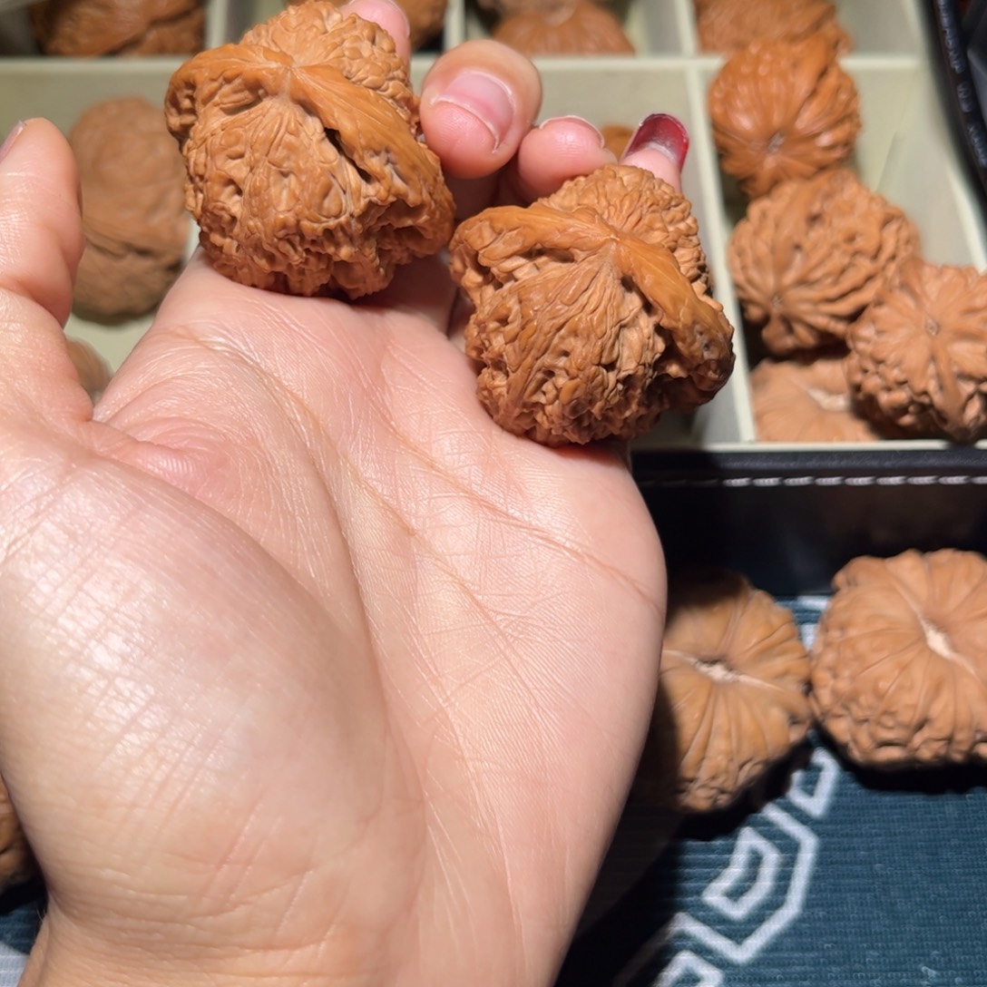 热***包吊坠文玩核桃南疆40