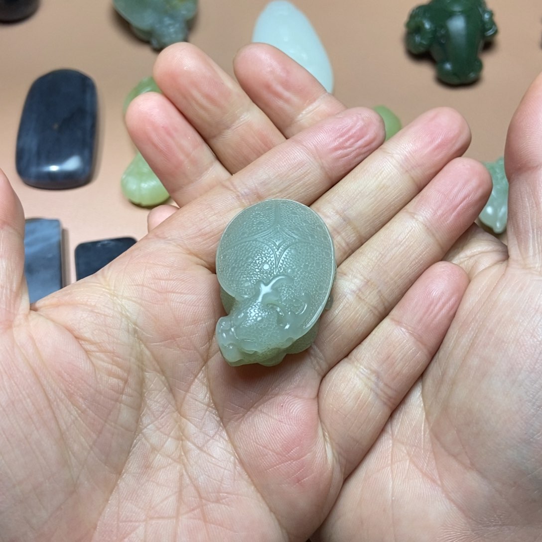 和田玉颈饰未镶嵌定制