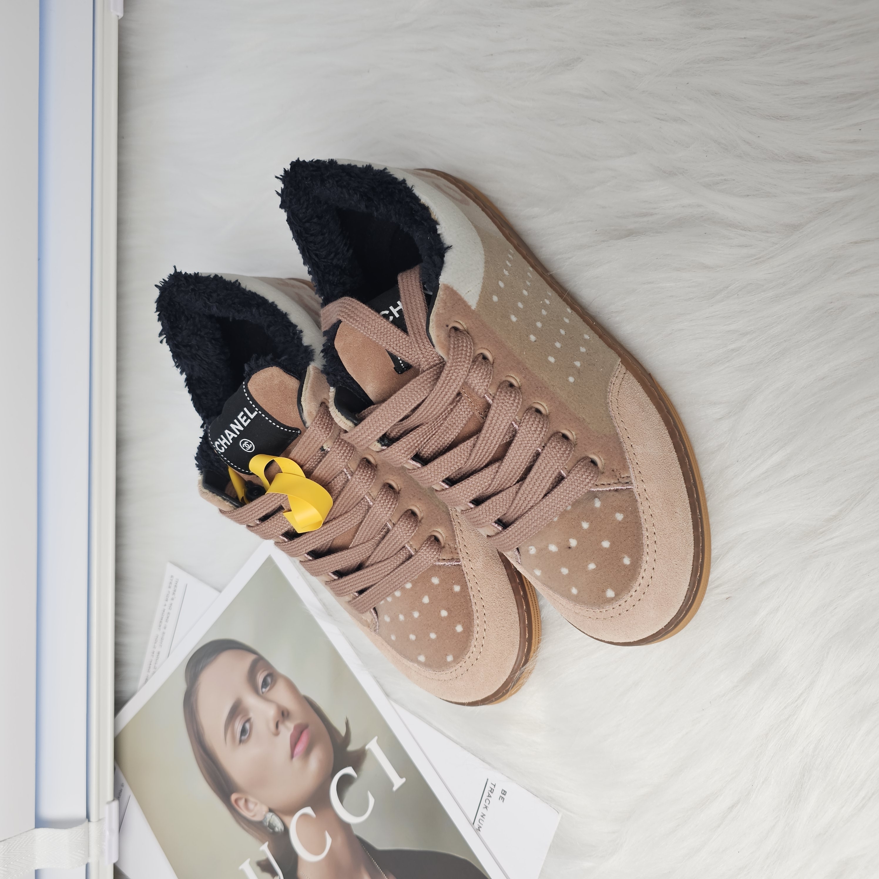 99新 Chanel/香奈儿 百搭运动时尚板鞋36.5码  公价11000 /t5505