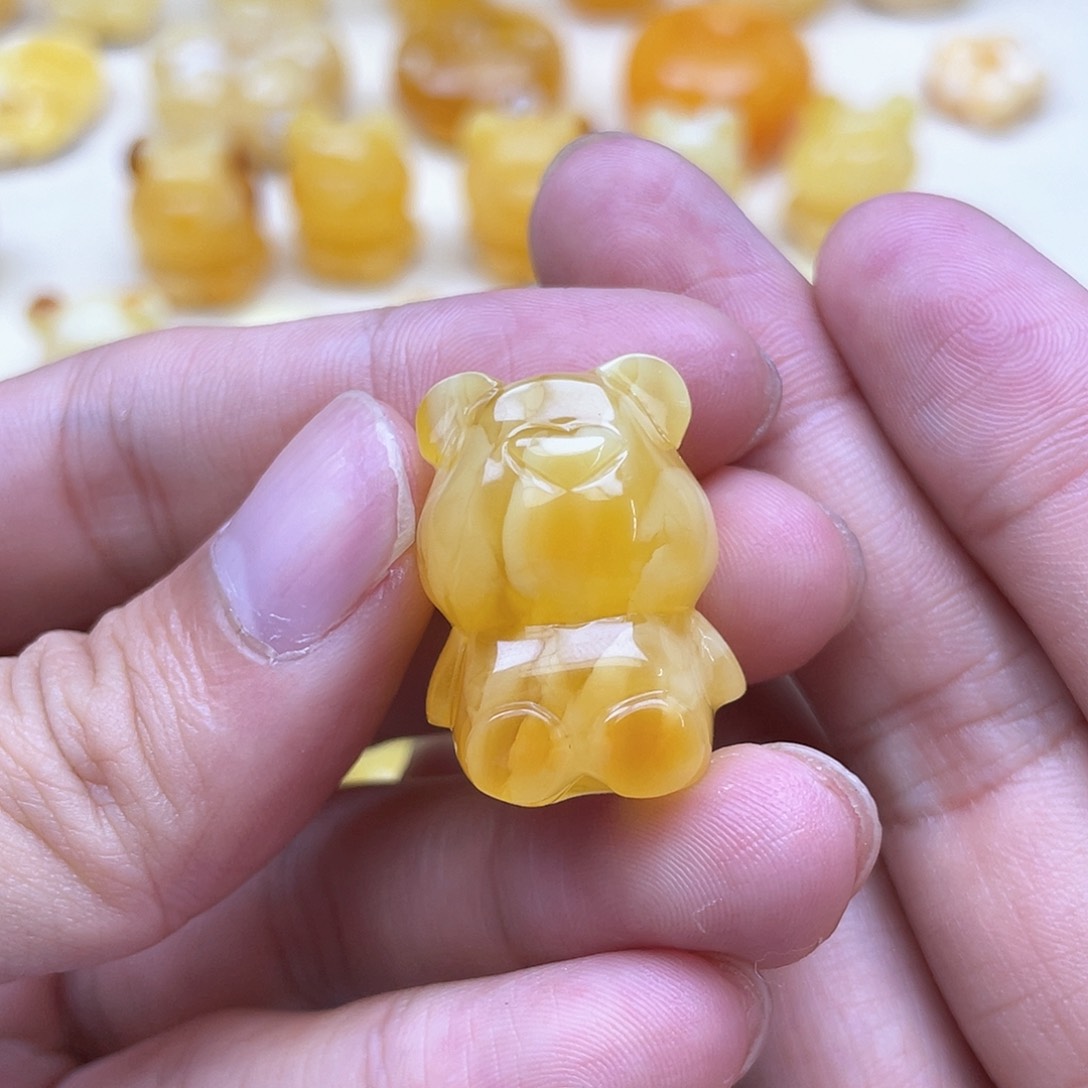 琥珀裸石未镶嵌蜜蜡