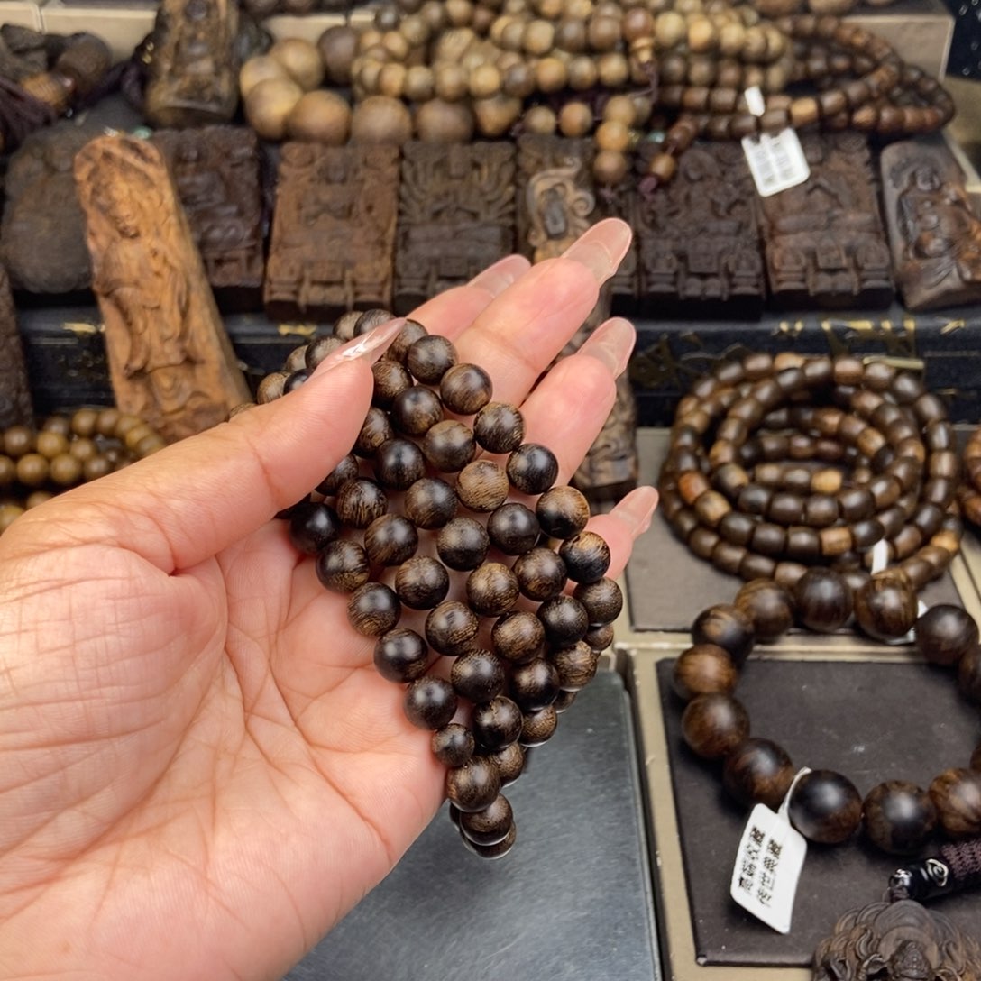 沉香手串鑫*越南芽庄白棋楠留疤