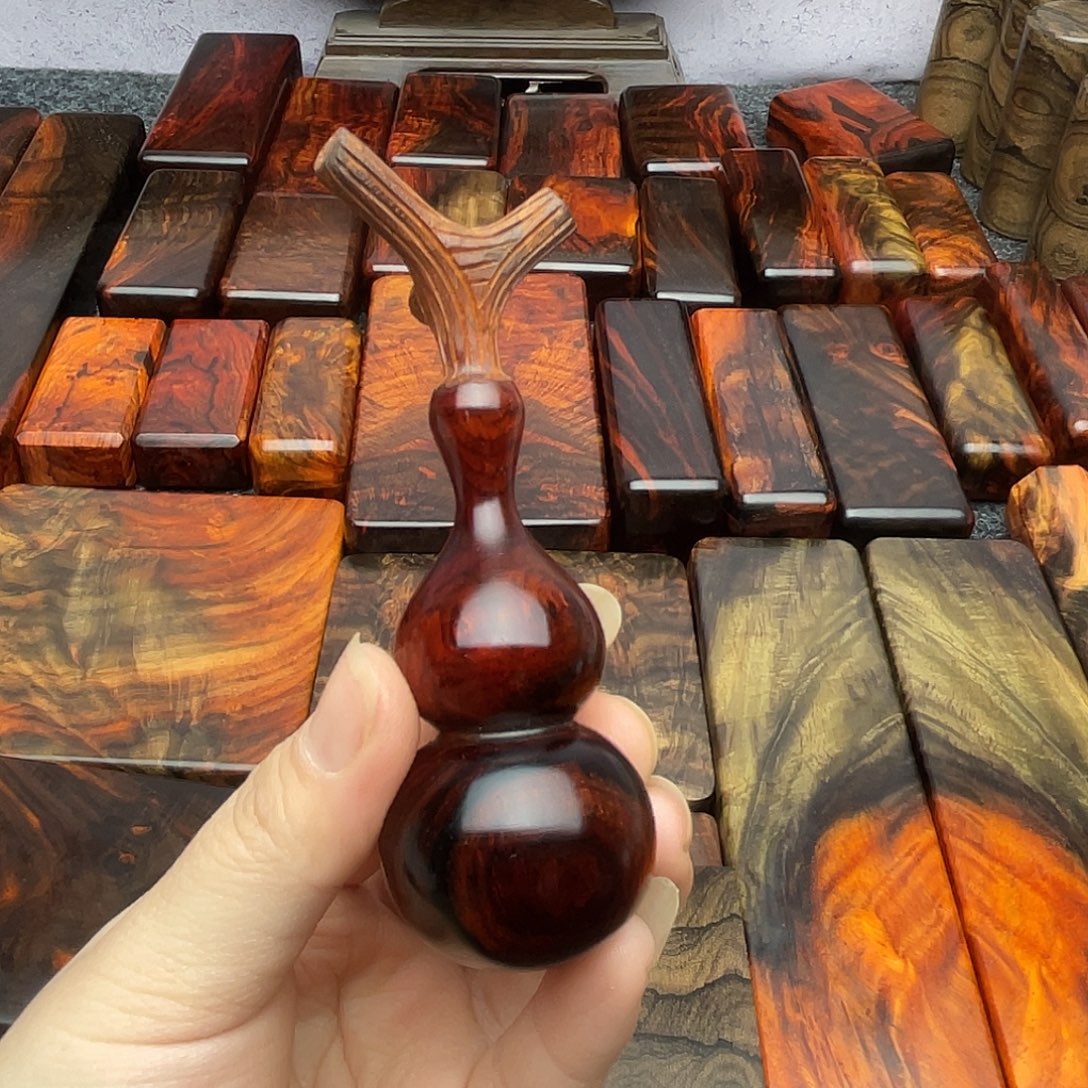 ****师微凹黄檀（南美大红酸枝）