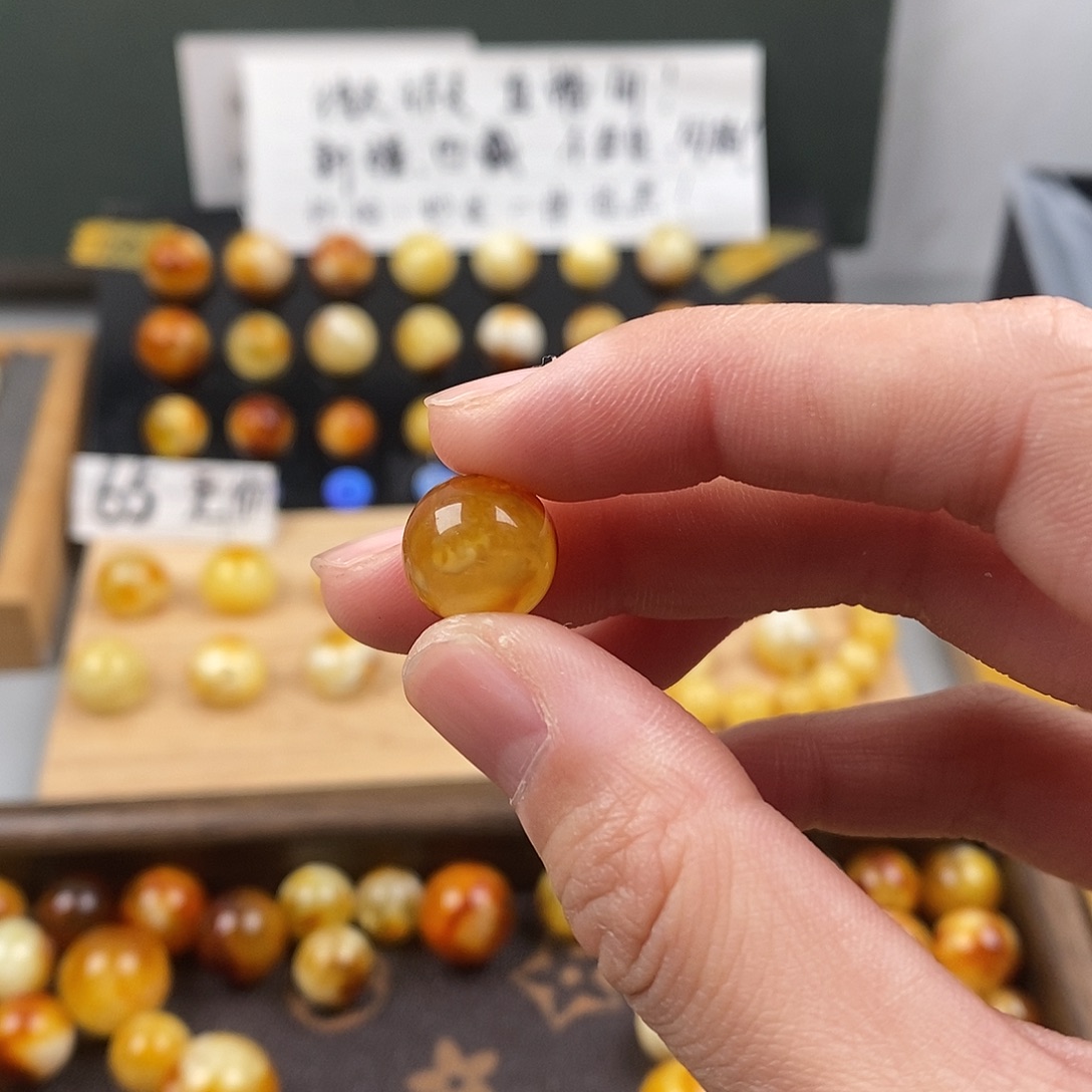 蜜蜡未镶嵌珠宝奇石蜜蜡