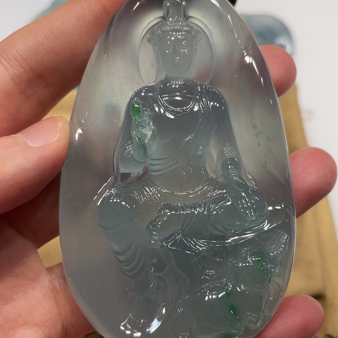 定制翡翠未镶嵌挂件