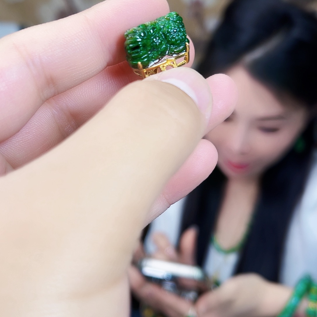 翡翠银S925镶嵌颈饰戒指