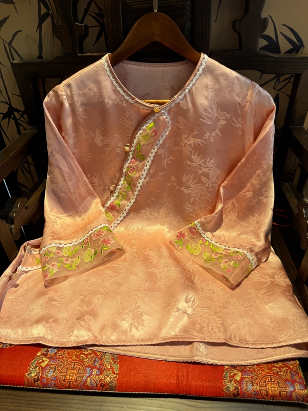 『美人裳』原创设计高端重工刺绣花萝套头圆领新中式衬衫