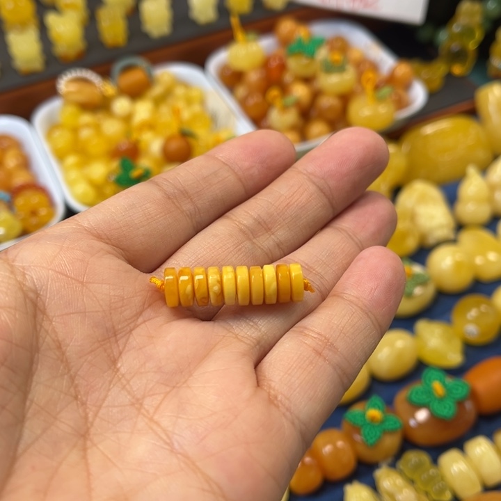 琥珀未镶嵌裸石卡8老蜡隔片一组精工微瑕