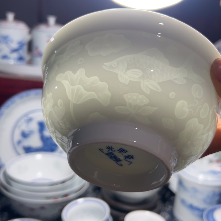 陶瓷纯白5.5寸年年有鱼饭碗