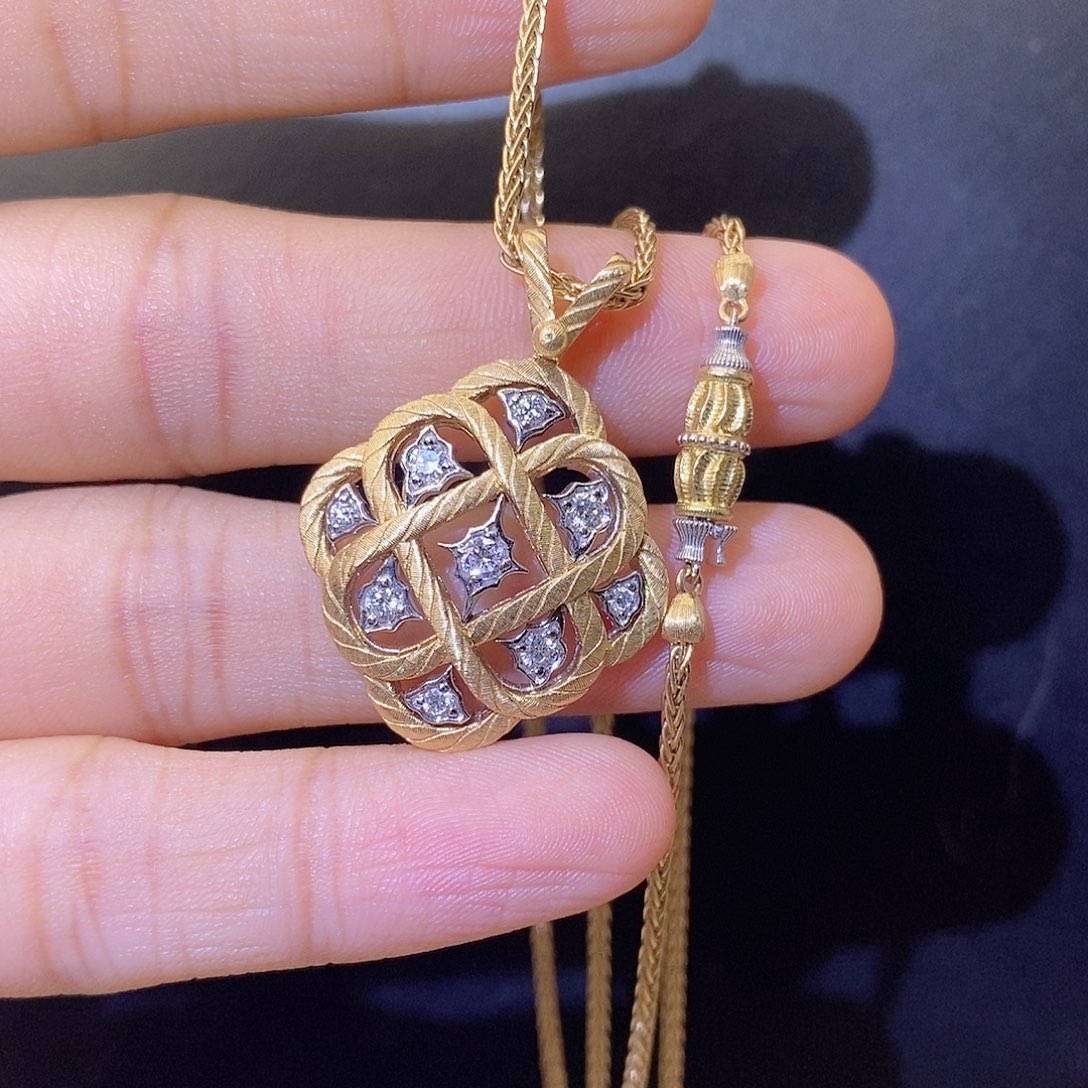 颈饰18K金镶嵌钻石镂空项链