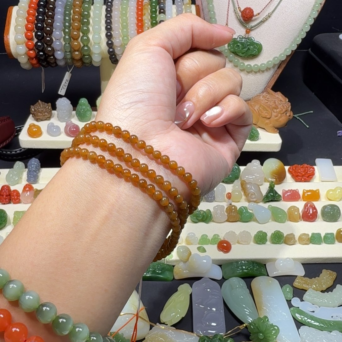 和田玉未镶嵌手链糖小米珠