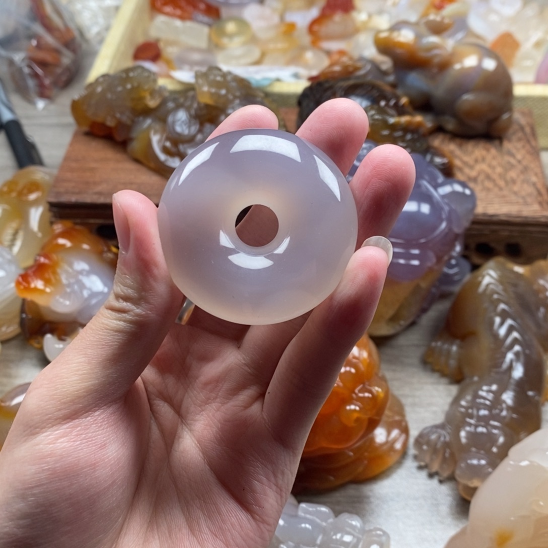 玛瑙/玉髓未镶嵌颈饰